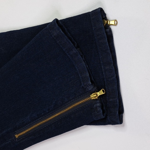 Jennifer Lopez Straight Dark Wash Zipper Leg Opening Blue Jeans Size 8 - Picture 12 of 14